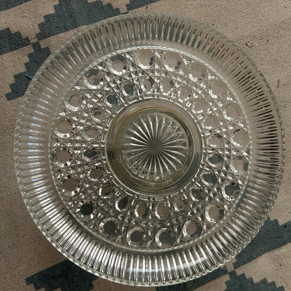 Glass cake stand - Picture 2 of 6